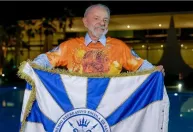 Homenagem a Lula pode ser vista como comício de campanha, diz especialista