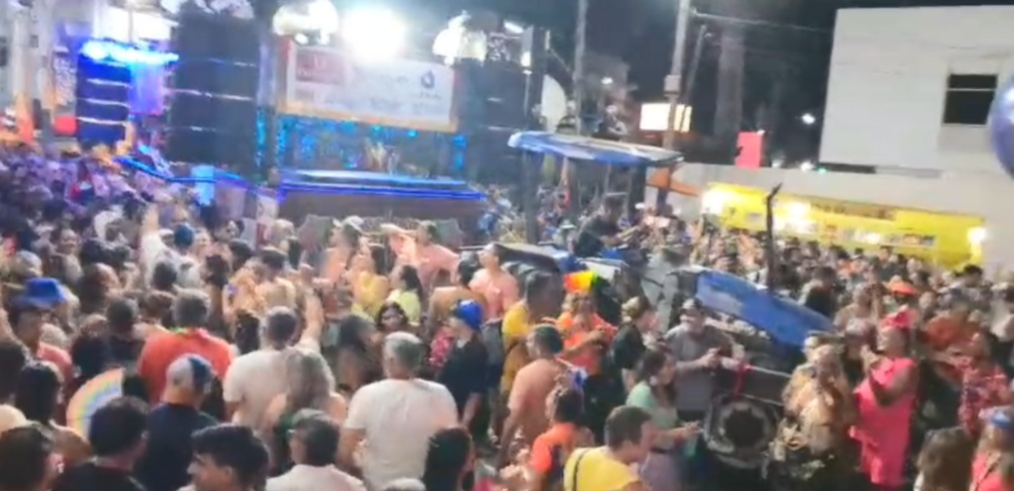 Fátima descobre no carnaval de Caicó o sentimento do povo com seu governo