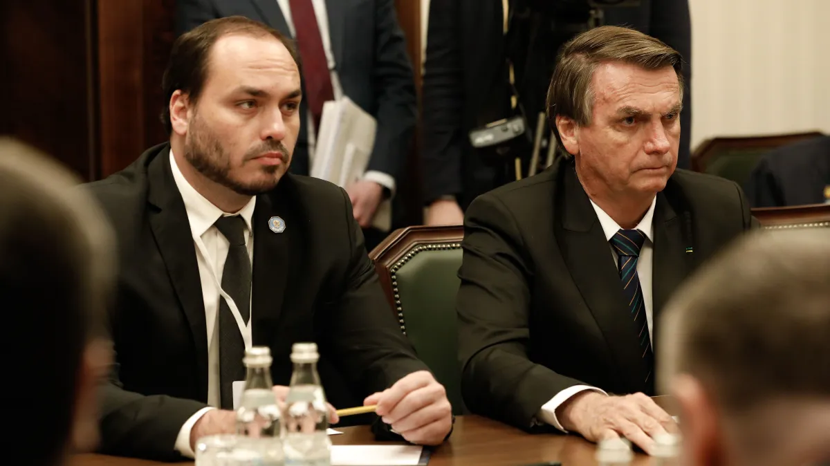 carlos_bolsonaro_jair_bolsonaro-e1659558659249.webp