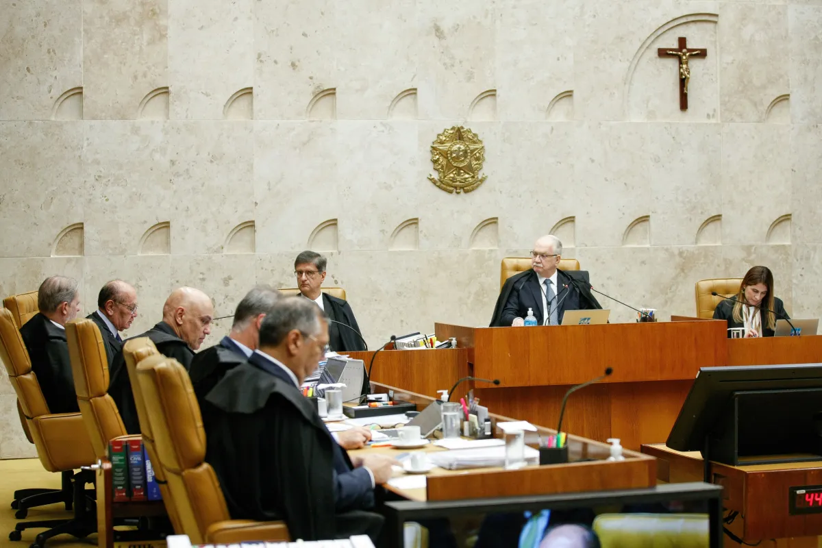 Começam hoje reuniões para discutir teto e 