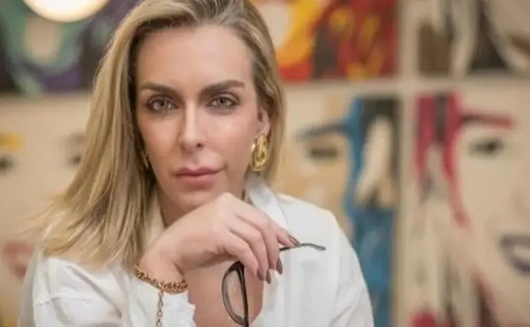 amiga de Lulinha Roberta Luchsinger
