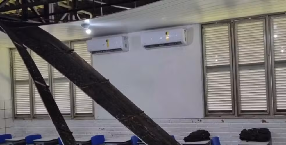 escola edgar barbosa teto