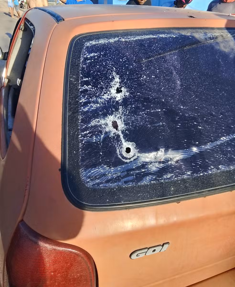 Três homens são mortos a tiros dentro de carro em cidade do interior do RN