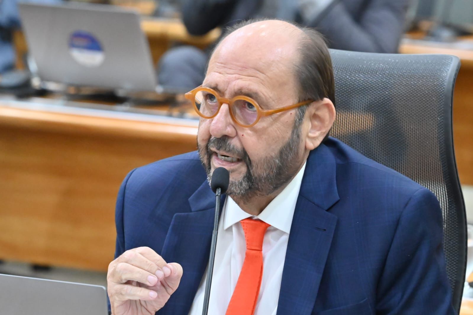Gustavo Carvalho apresenta PEC para proteger servidores em empréstimos consignados após atraso de repasses no RN