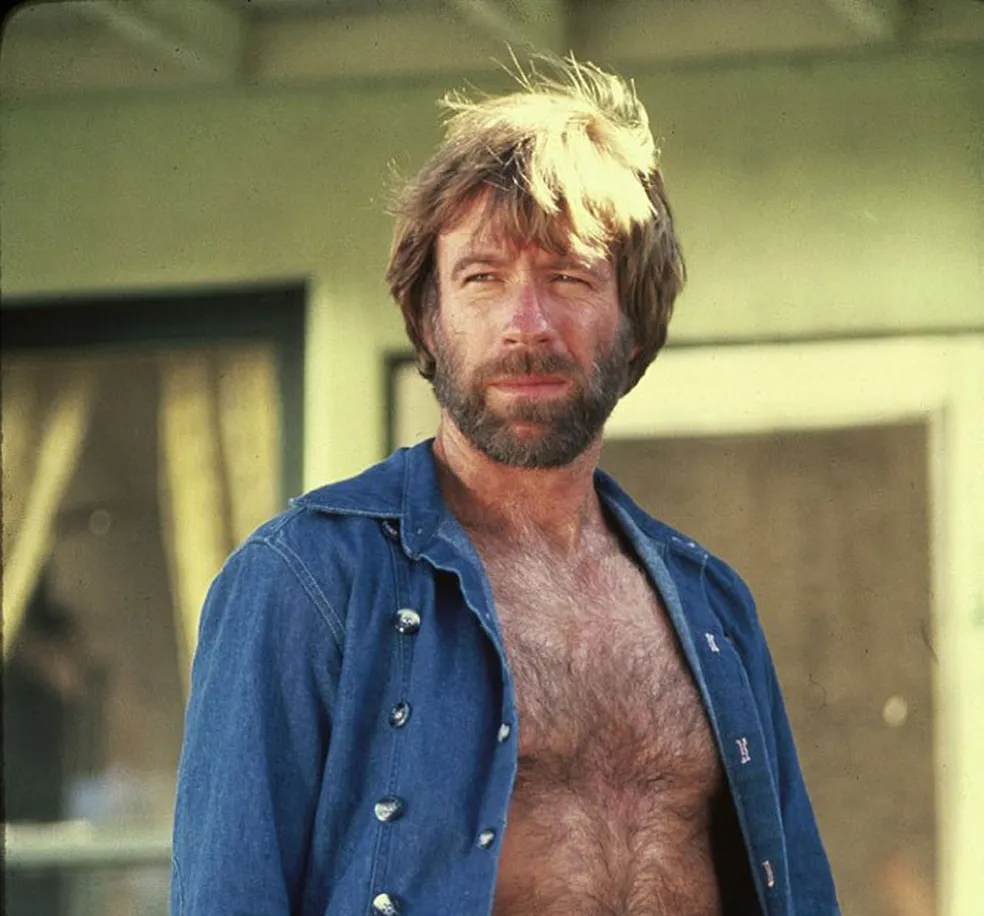 Lenda dos filmes de ação, Chuck Norris morre aos 86 anos