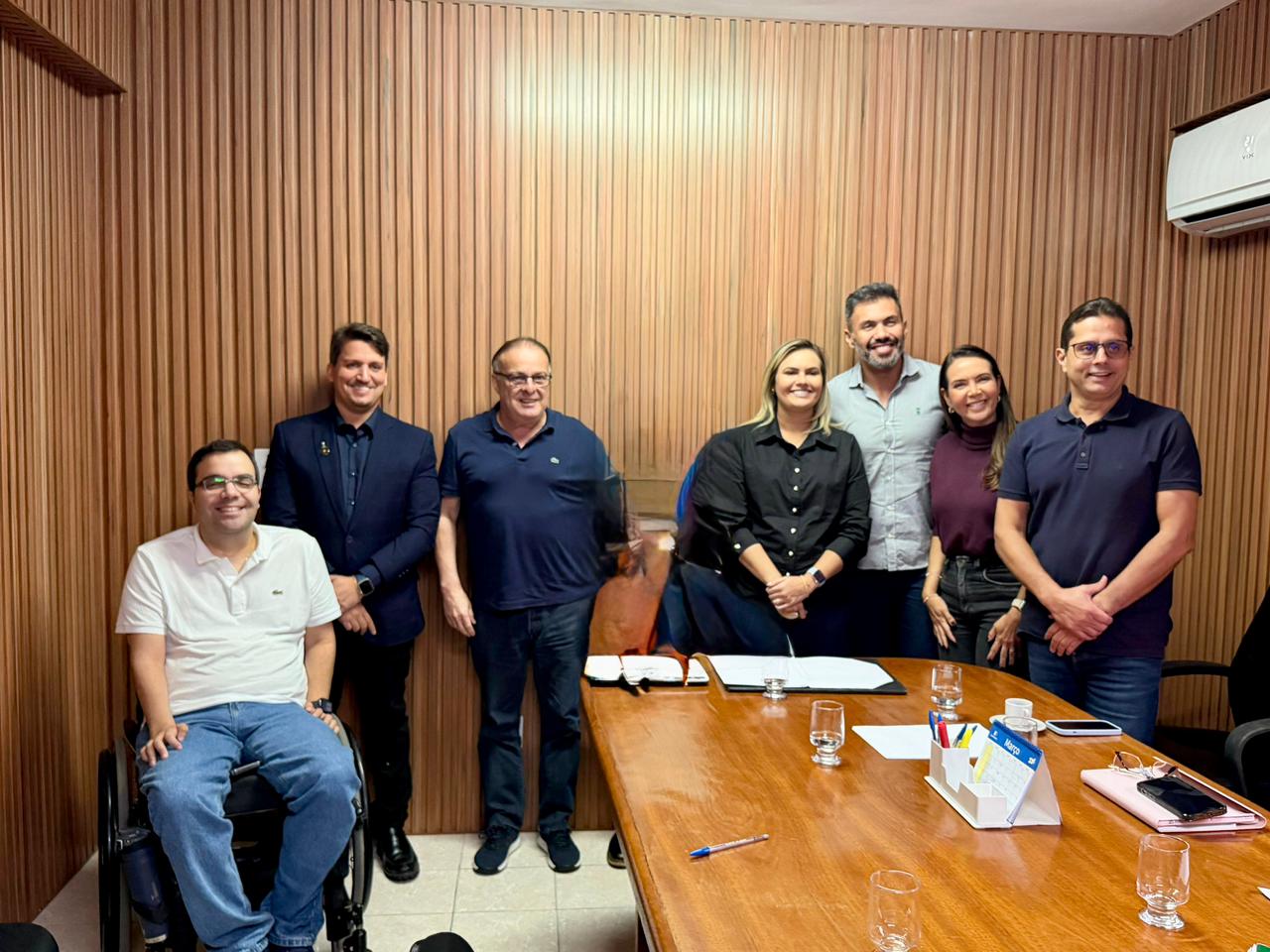 Em reunião com presidente de Comissão na Câmara, prefeito de Natal anuncia processo seletivo para mil novos auxiliares na rede municipal