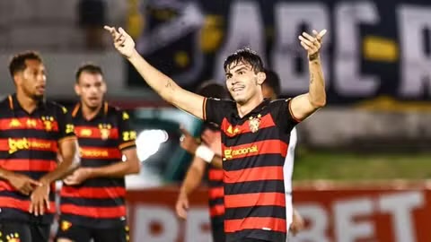 Biel fez o gol da vitória do Sport em Natal (Foto: Alexandre Lago)