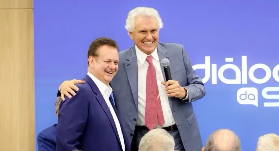 O presidente nacional do PSD, Gilberto Kassab, e o governador do Goiás, Ronaldo Caiado, em encontro do partido em São Paulo. — Foto: Divulgação/PSD