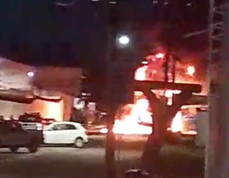 ônibus incendiado no planalto