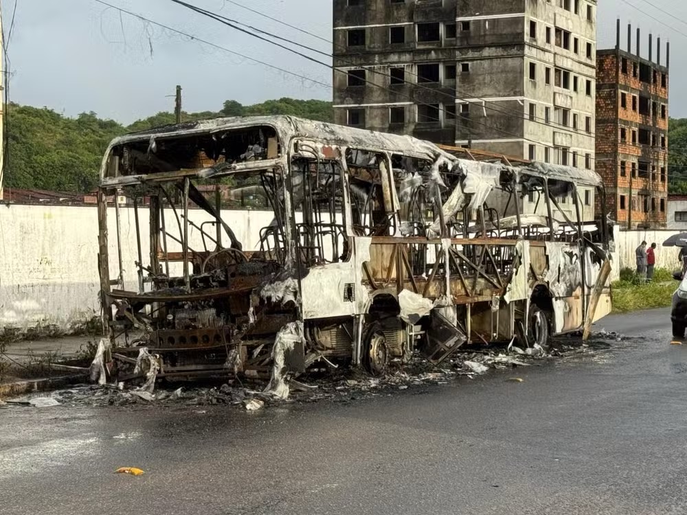 Ônibus queimado em Natal