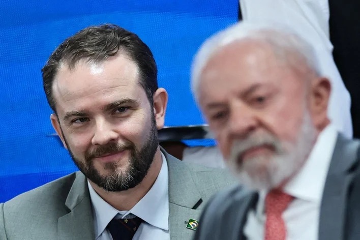 Lula e Dario Durigan | Crédito: Adriano Machado/Reuters