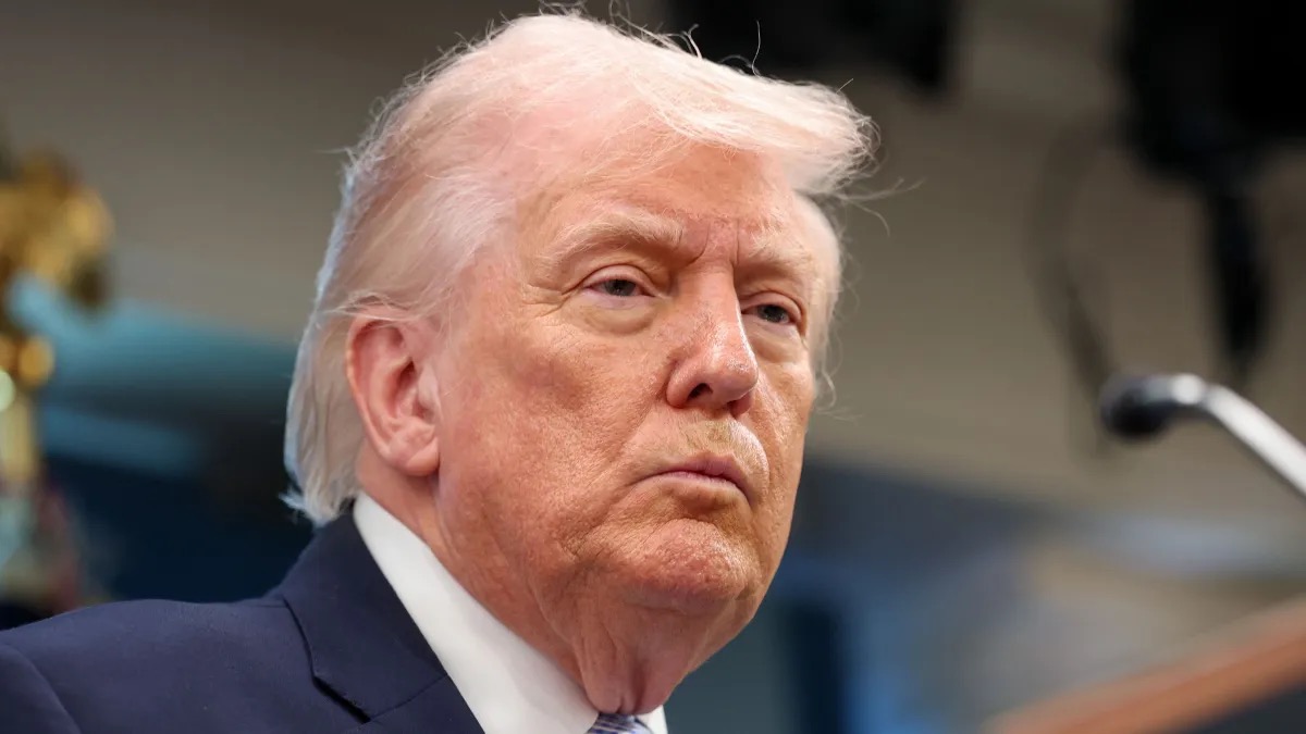 O presidente dos EUA, Donald Trump, durante coletiva de imprensa na Casa Branca nesta segunda-feira (6)  • Anna Moneymaker/Getty Images