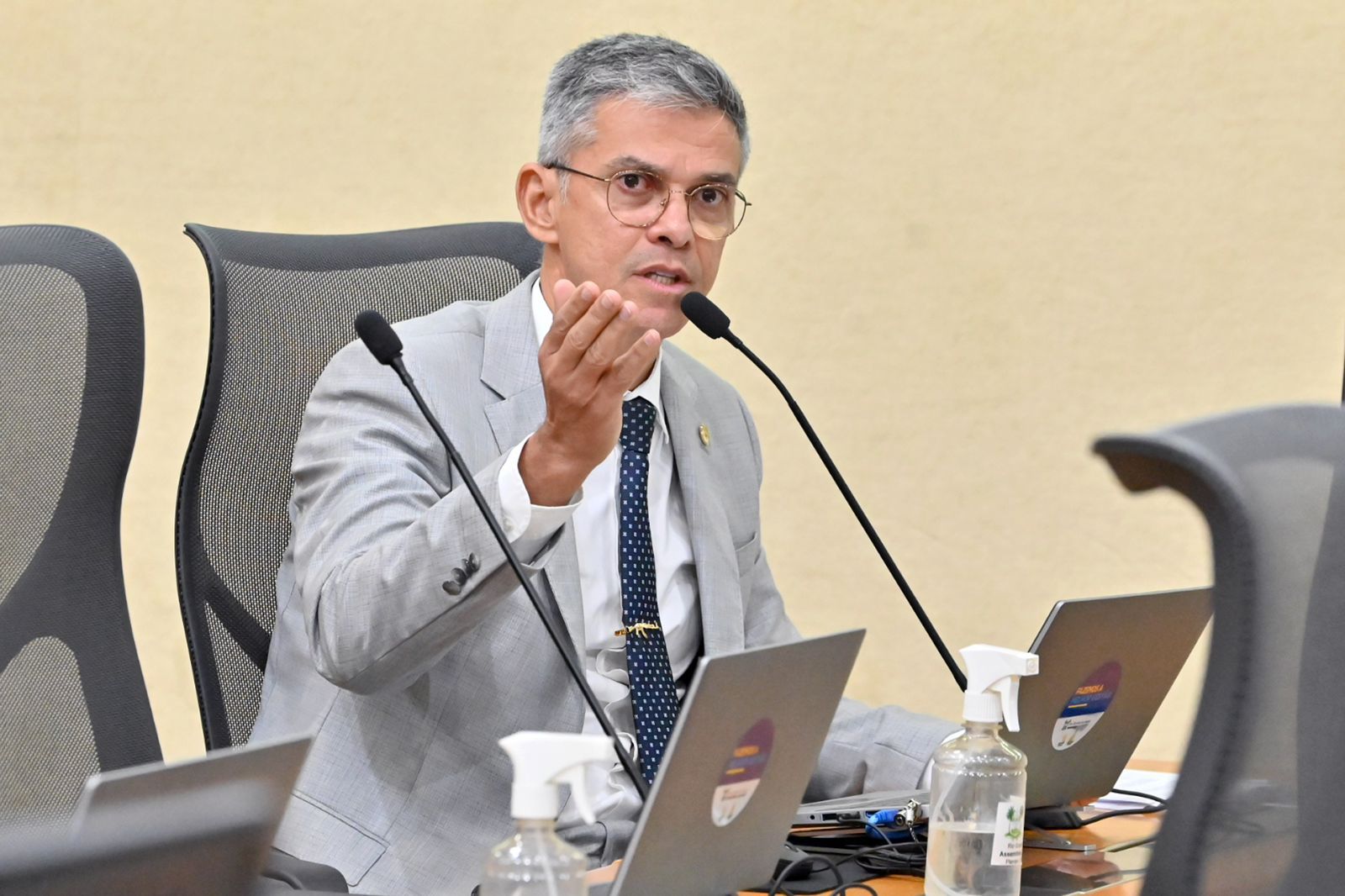 Deputado Coronel Azevedo
