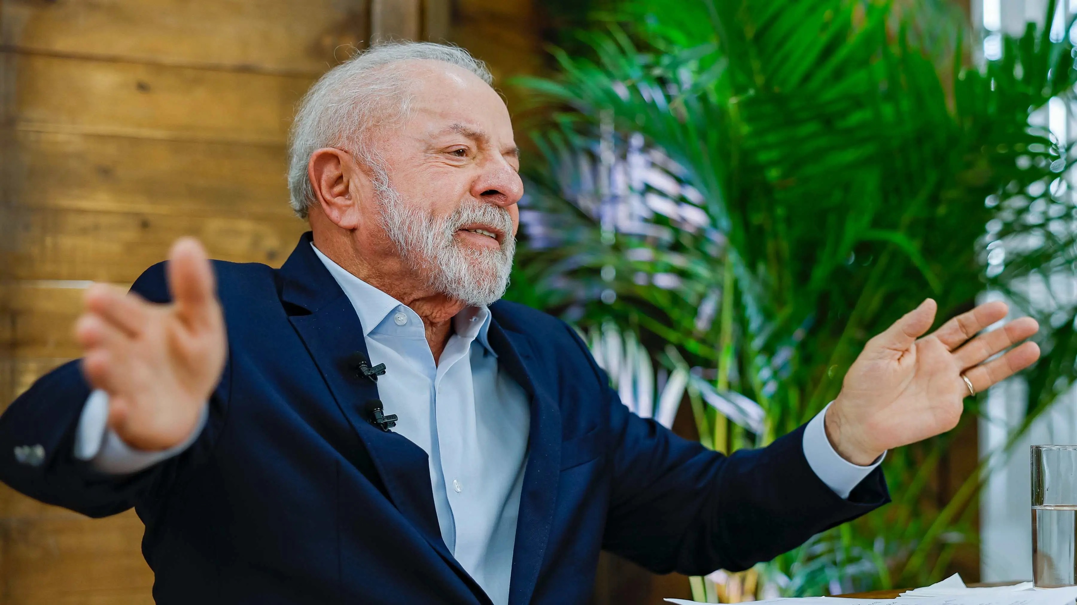 Política fiscal do governo Lula pressiona juros e impacta endividamento das famílias (Foto: Ricardo Stuckert / Presidência da República)