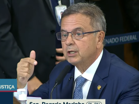 FireShot Capture 1341 - Ao vivo_ CCJ sabatina Jorge Messias, indicado ao cargo de ministro_ - [www.youtube.com].png