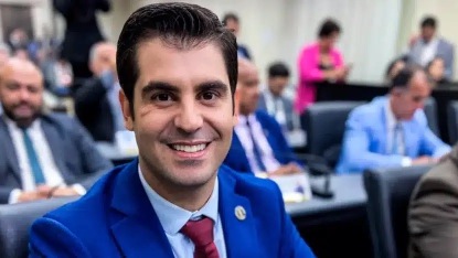 Pesquisa TV Ponta Negra/SBT coloca Robson Carvalho entre os nomes mais  citados para deputado estadual no RN | Blog do Gustavo Negreiros