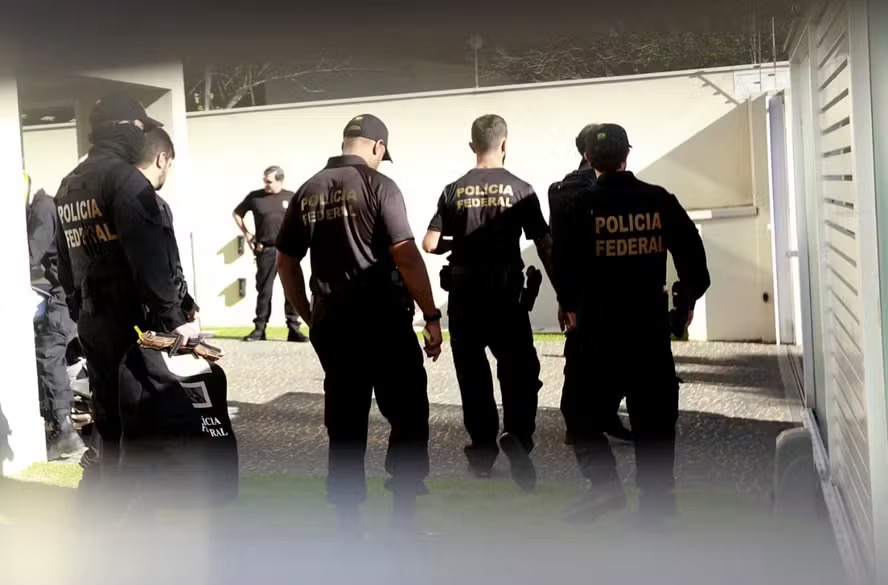 Operação da PF na casa de Ciro Nogueira, em Brasília — Foto: Agência O Globo/Cristiano Mariz