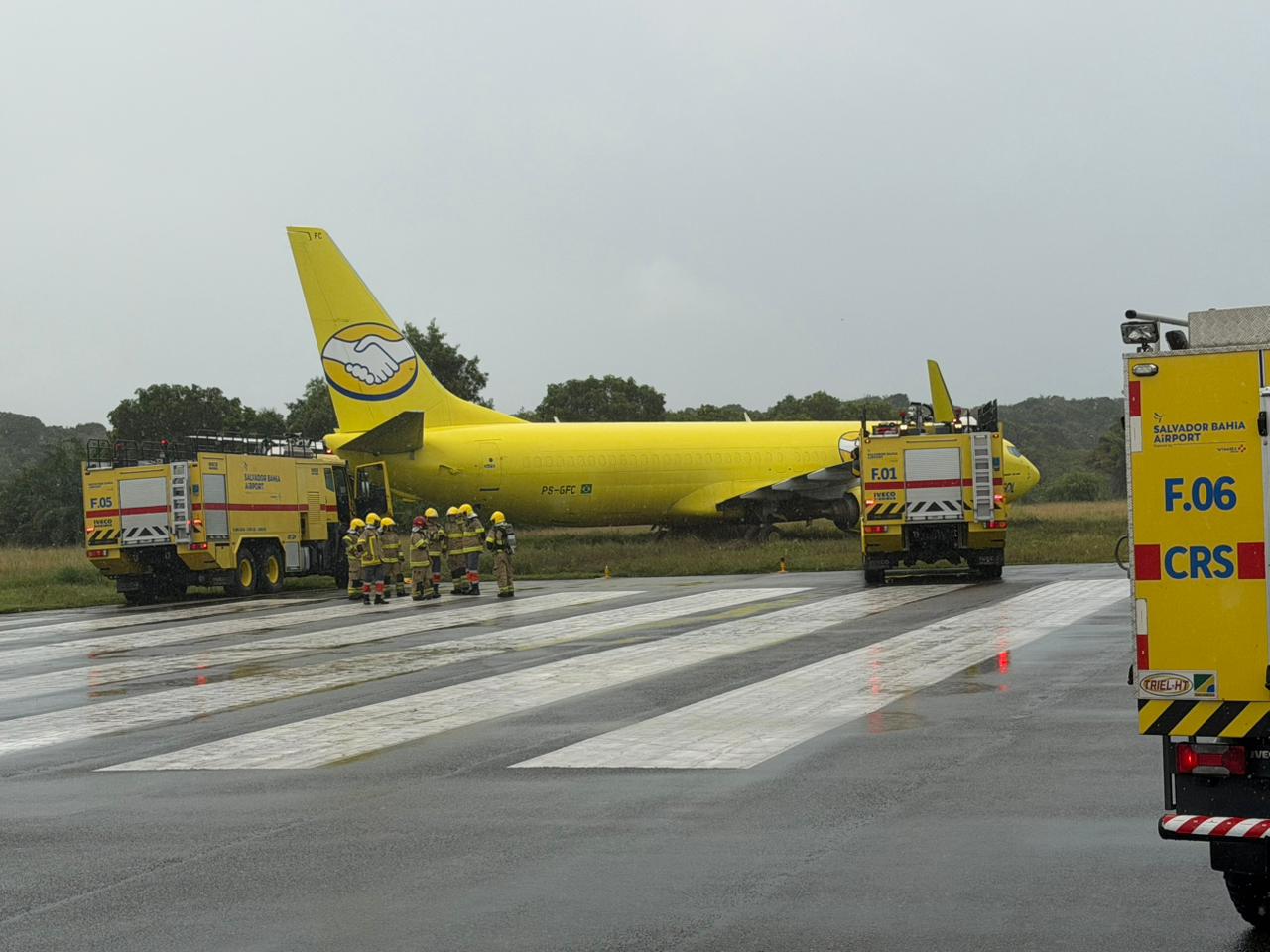 Susto grande: Avião passa direto e sai da pista em aeroporto no Nordeste