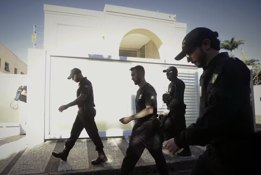 PF na casa de Ciro Nogueira, em Brasília — Foto: Agência O Globo/Cristiano Mariz