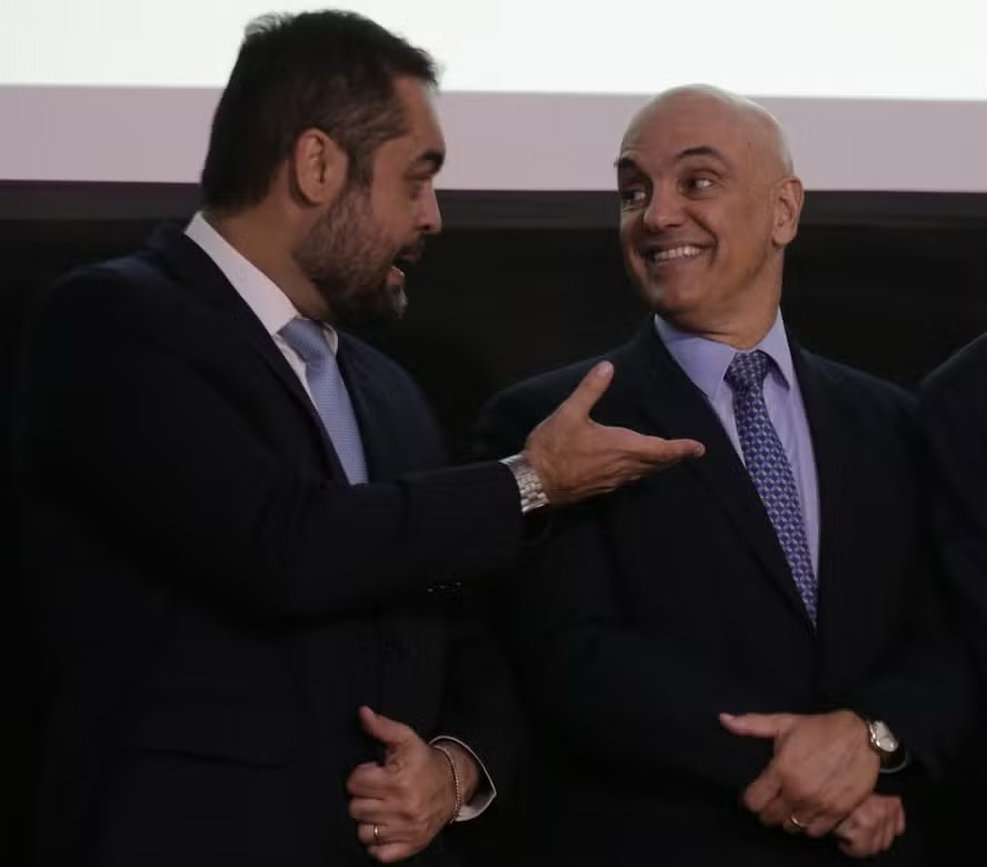 Cláudio Castro e Alexandre de Moraes — Foto: Domingos Peixoto/Agência O Globo