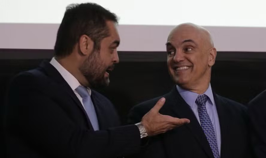 Cláudio Castro e Alexandre de Moraes — Foto: Domingos Peixoto/Agência O Globo