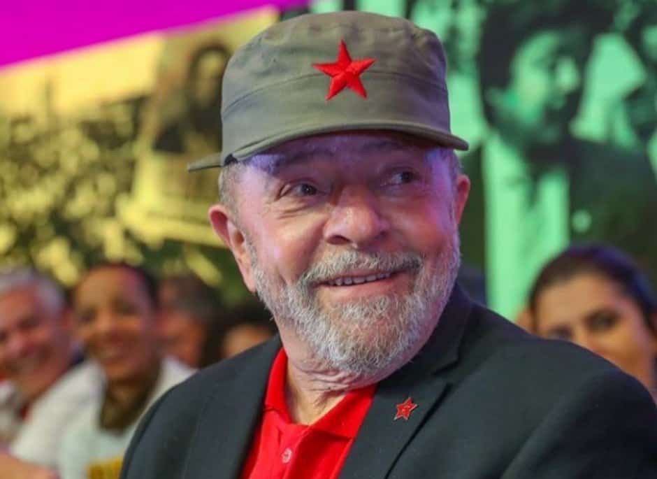  Lula com boné de Cuba | Foto: Reprodução