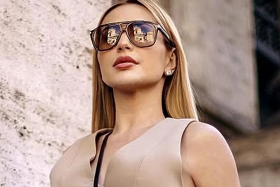 DEOLANE BEZERRA