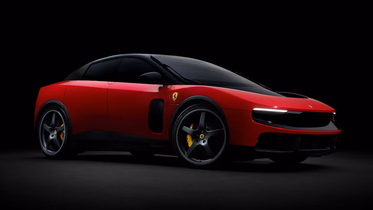 ‘A Ferrari mais feia da história’: 1º carro elétrico da marca derruba ações após repercussão