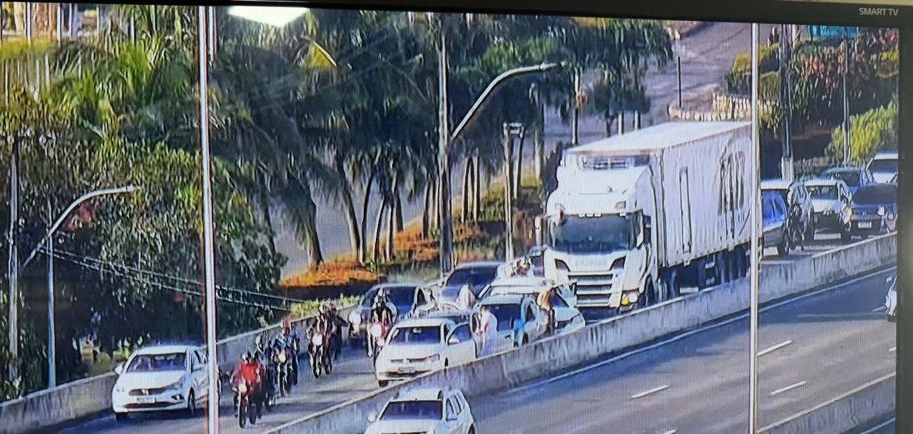 Acidente com cinco carros dificulta trânsito em Natal