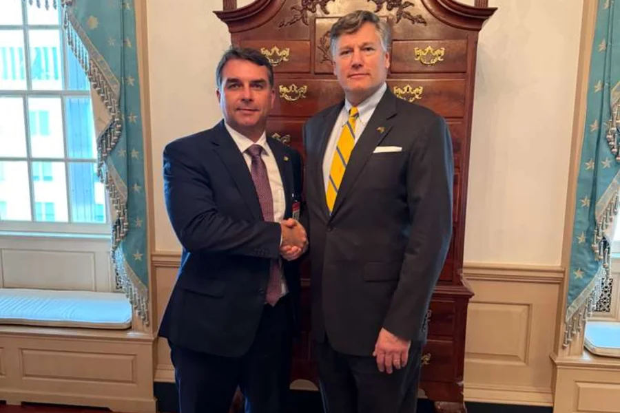 flavio-bolsonaro-2-2.webp