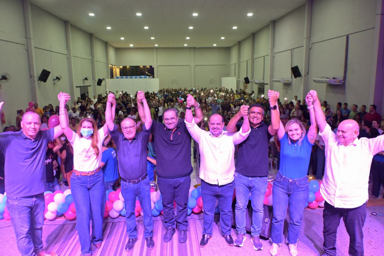 Álvaro Dias recebe apoio de Hermes Câmara em grande reunião com amigos e lideranças em Natal