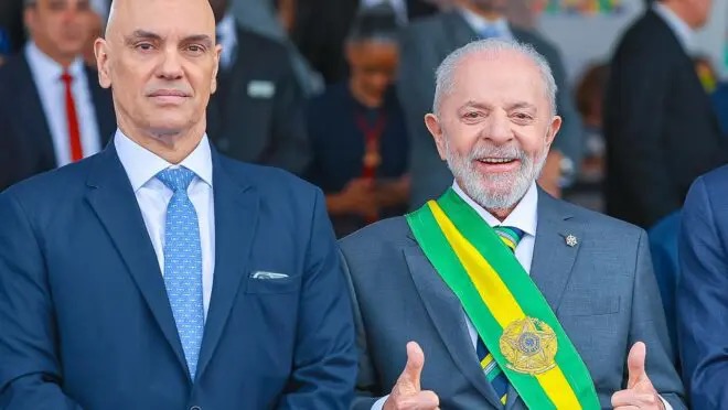 O ministro Alexandre de Moraes, do Supremo Tribunal Federal, e o presidente Luiz Inácio Lula da Silva (Foto: Ricardo Stuckert / PR)