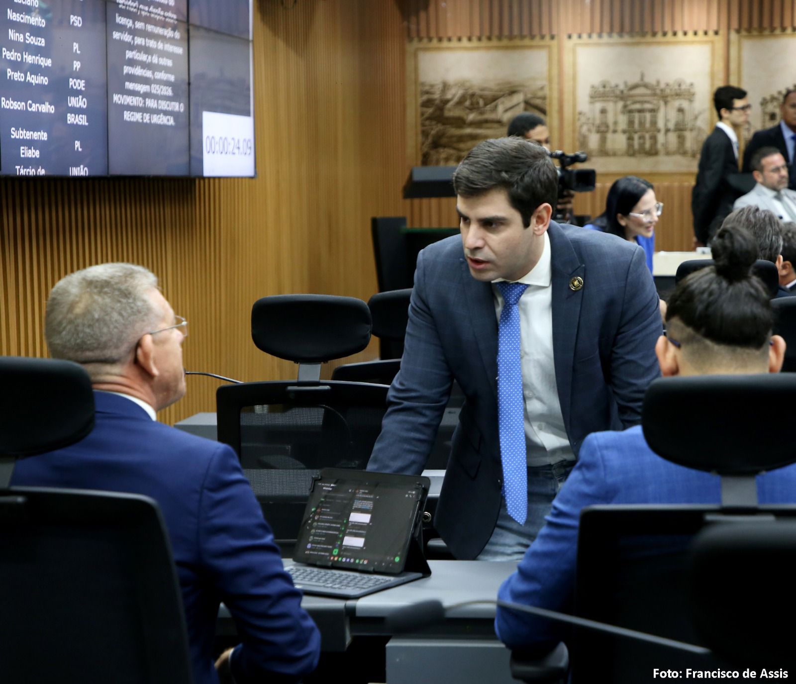 Atuação de Robson Carvalho ganha reconhecimento e o coloca entre os nomes citados para deputado estadual em mais uma pesquisa