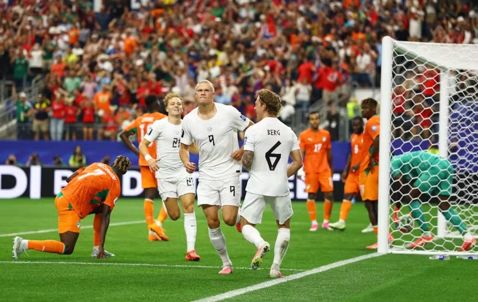  Seleção da Noruega  / Reuters
