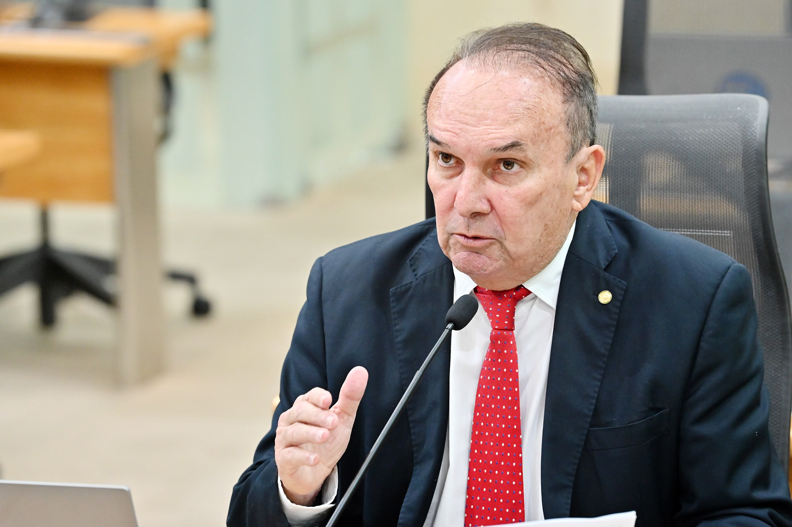 NELTER QUEIROZ