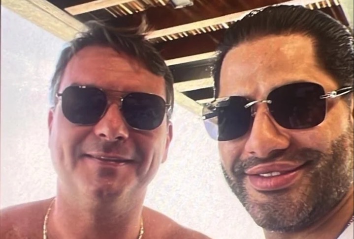 O senador e pré-candidato à Presidência da República, Flávio Bolsonaro (PL-RJ), e Luiz Phillipi Machado de Moraes Mourão, o 