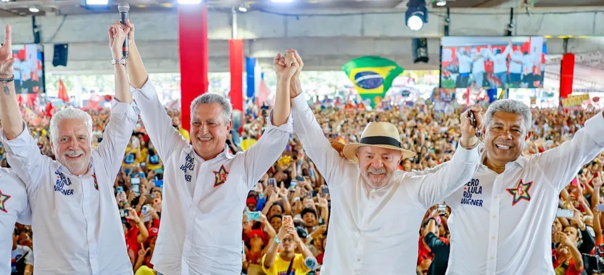 Presidente da República, Luiz Inácio Lula da Silva, durante convenção Federação Brasil da Esperança, no Parque de Exposições, Salvador - BA.  • Foto: Ricardo Stuckert
