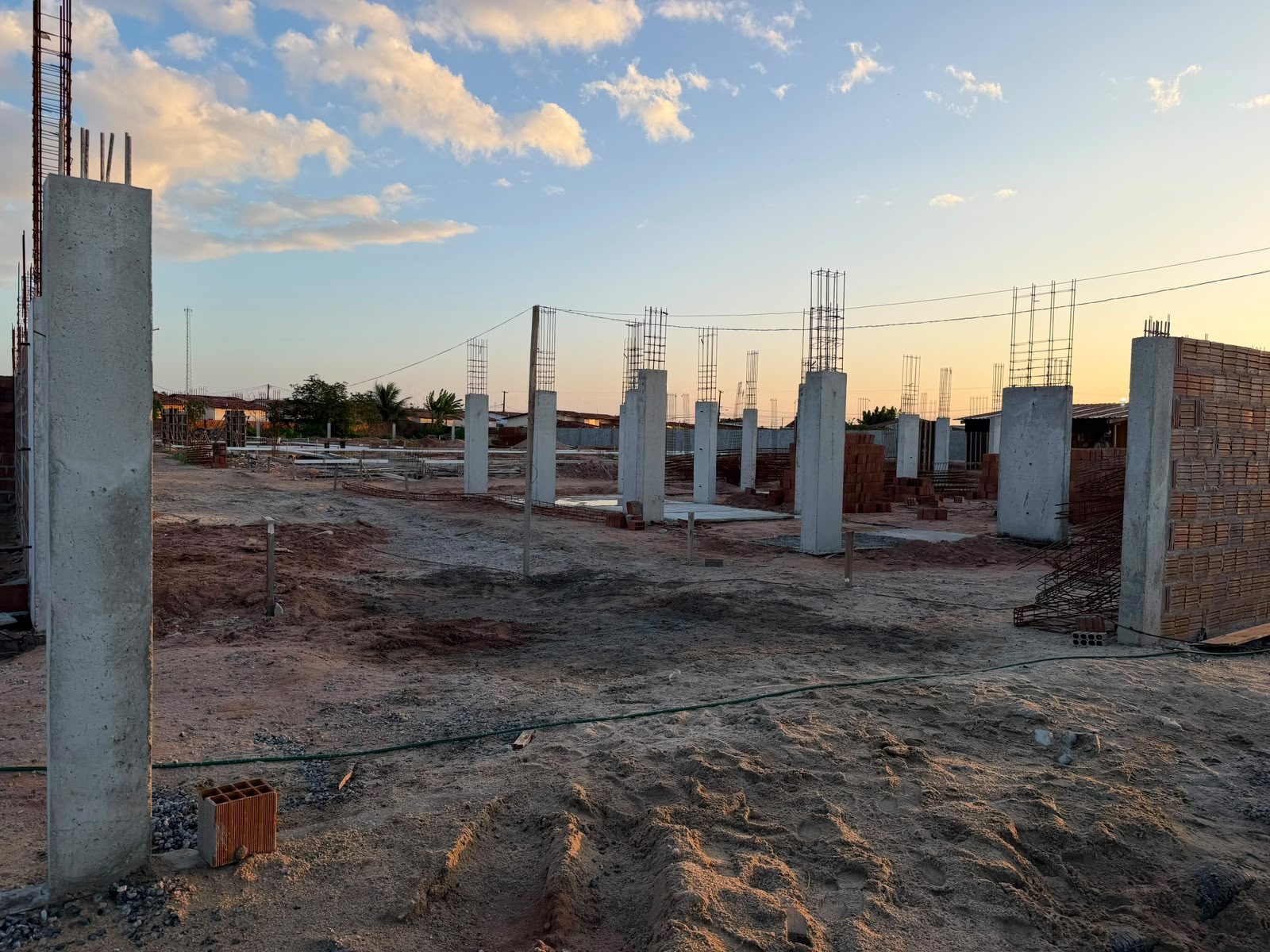 Prefeitura de Extremoz anuncia construção de nova escola no bairro Los Castanheiros