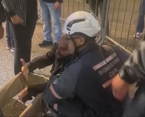 Jornalista após a agressão no estacionamento da Band | poder 360