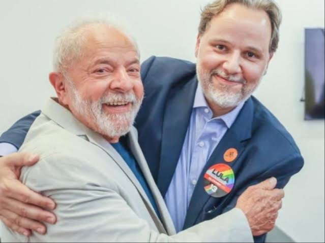 Lula e o advogado Marco Aurélio de Carvalho, coordenador do Grupo Prerrogativas (Marco Aurélio de Carvalho/Divulgação)