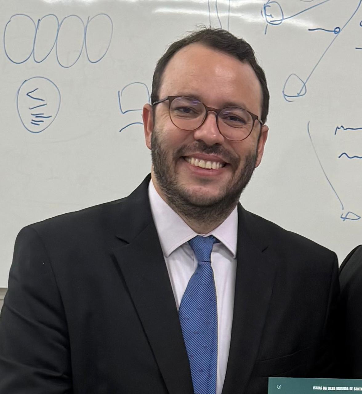 canindé alves 