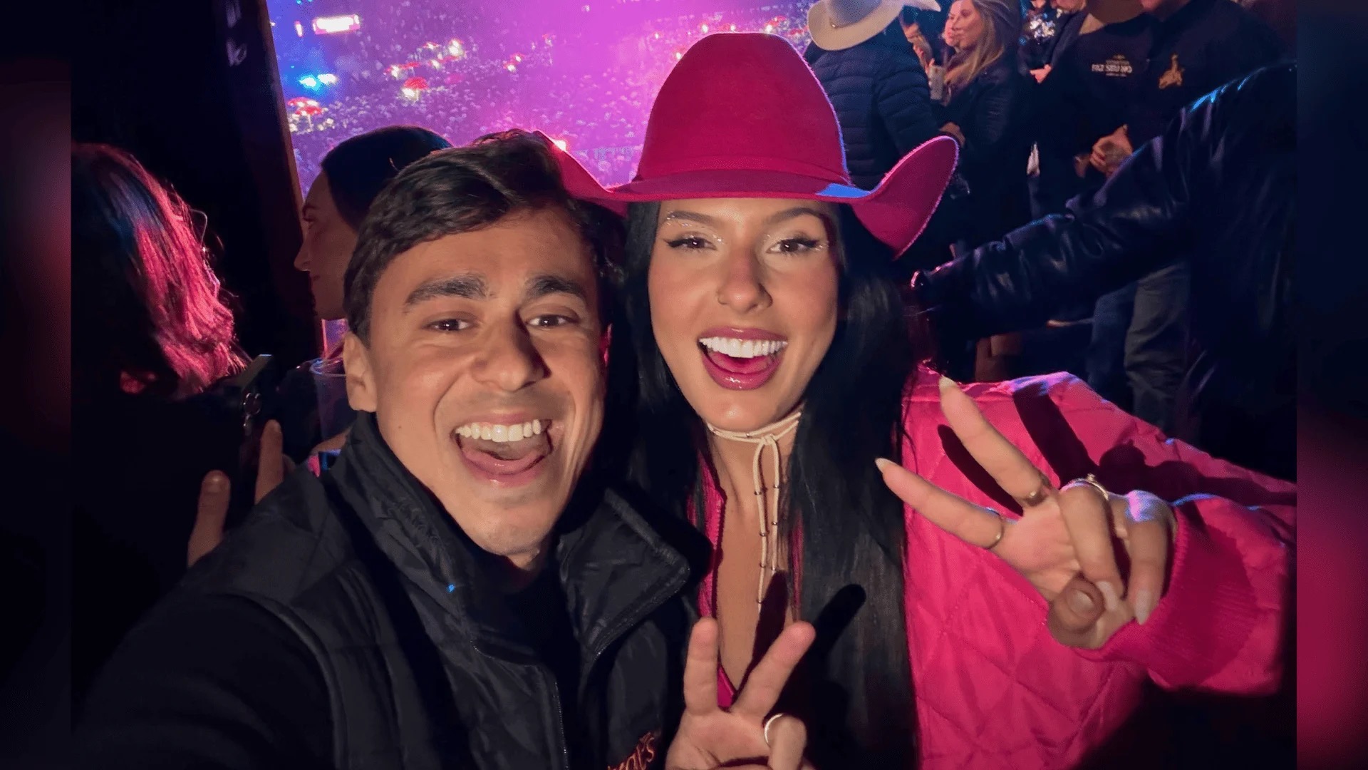NIKOLAS FERREIRA E ANA CASTELA | REPRODUÇÃO