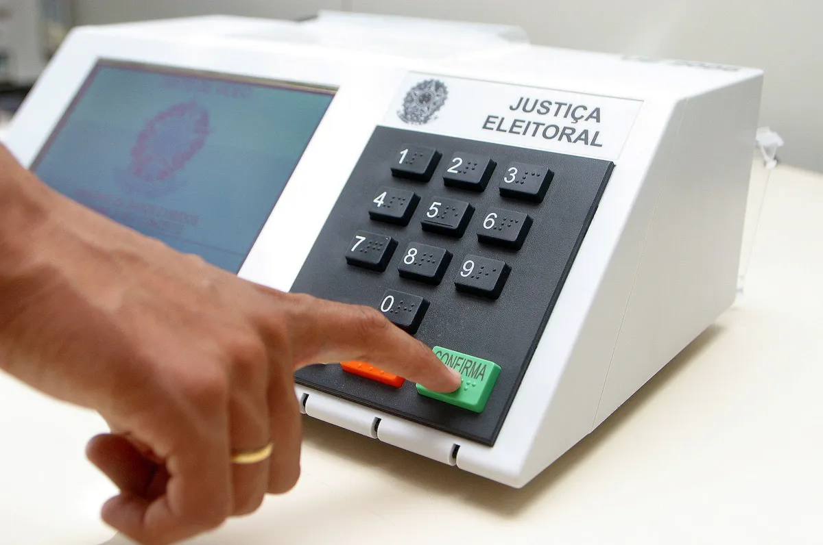 urna eletrônica eleições