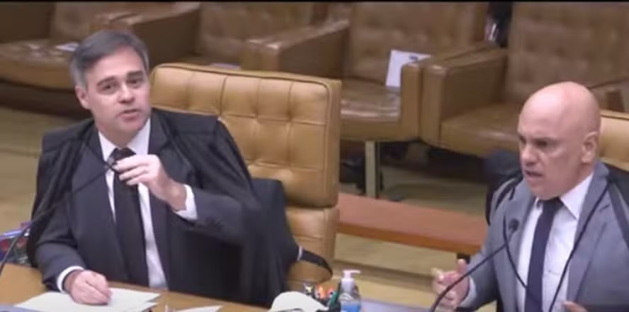 Embate entre André Mendonça e Alexandre de Moraes no STF — Foto: Reprodução/TV Justiça