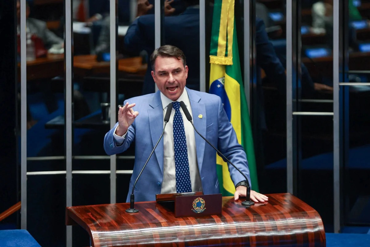 FLAVIO BOLSONARO | VINÍCIUS SCHMIDT/METRÓPOLES