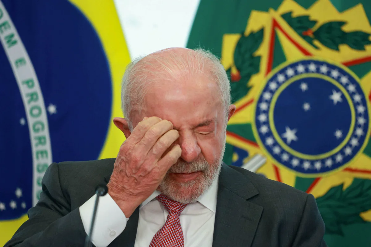 Lula preocupado