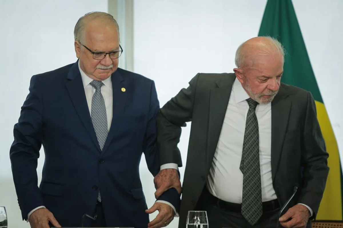 lula-se-reune-com-fachin.webp