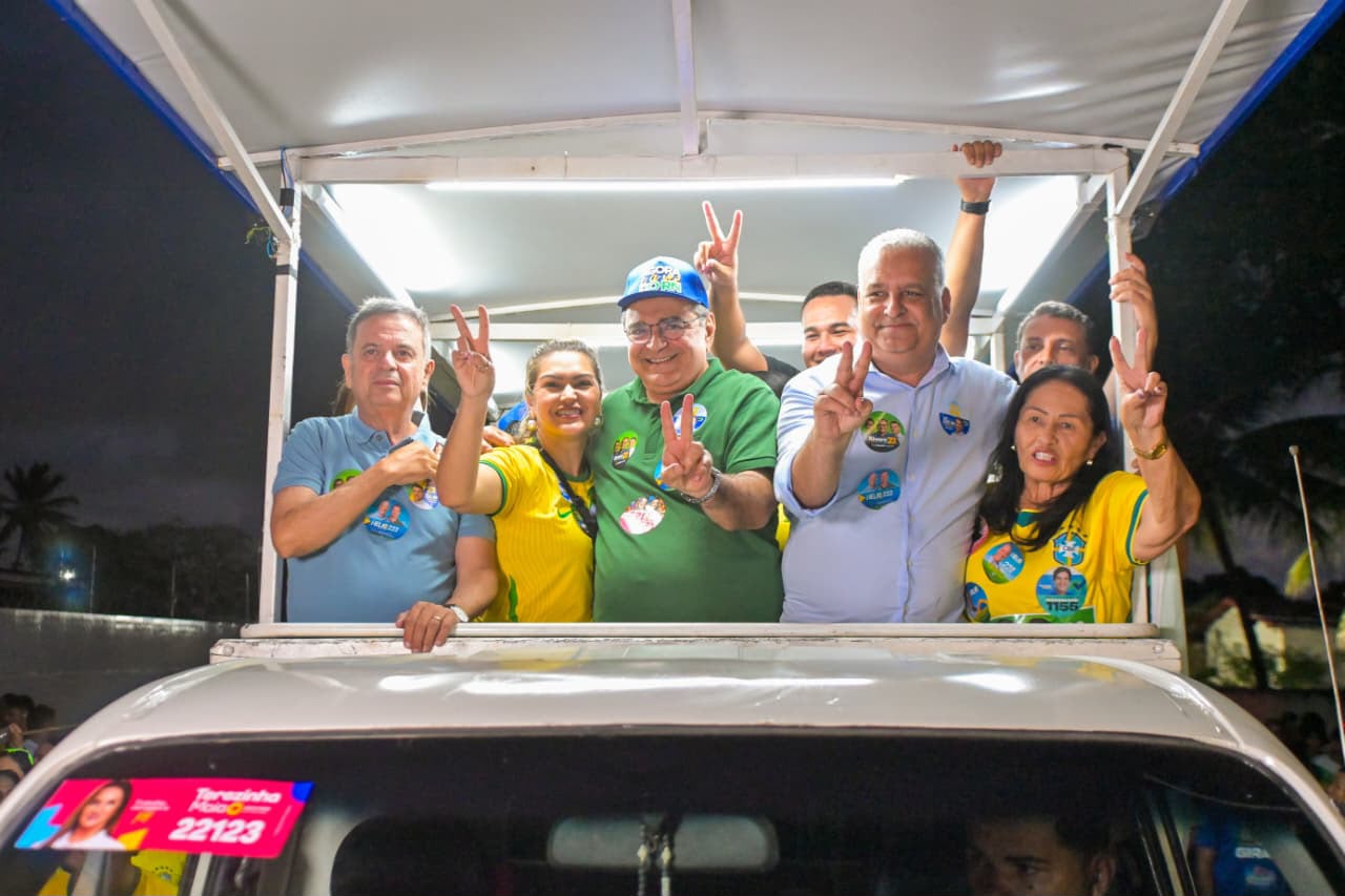 Com presença de Alfredo Gaspar, vice de Flávio Bolsonaro, Extremoz para para receber Álvaro Dias e a onda 22