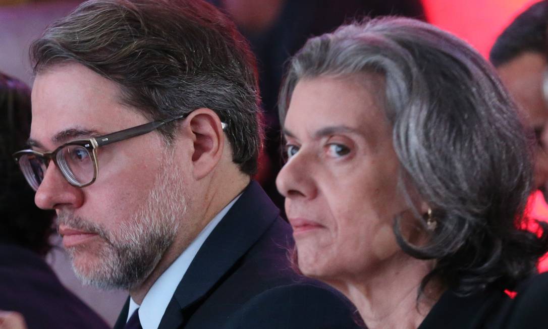 toffoli carmem lucia