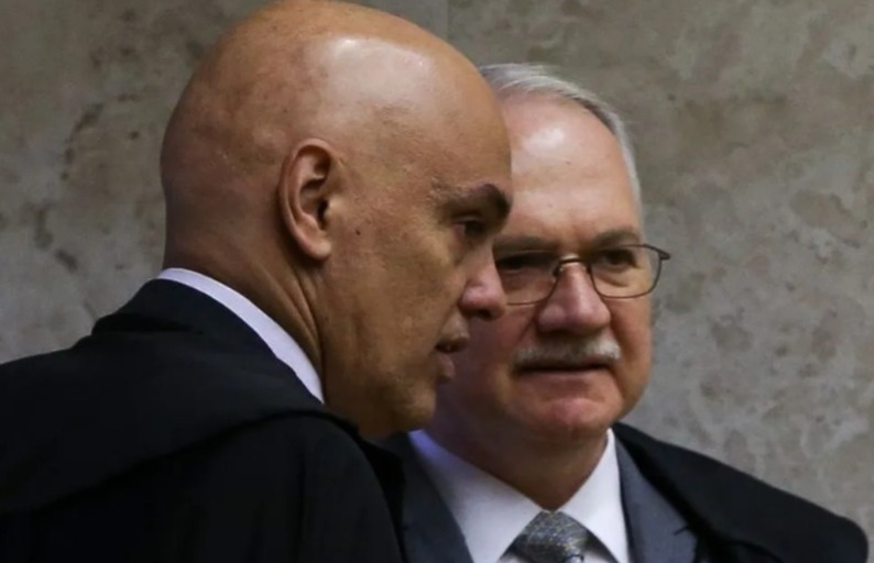 Ministros do STF, Alexandre de Moraes (esq.) e Edson Fachin. (Foto: Marcelo Camargo/Agência Brasil).